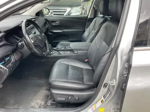 Toyota Avalon 2017 Silver