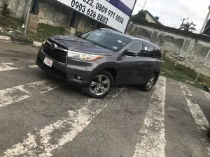 Toyota Highlander XLE 4dr SUV (3.5L 6cyl 6A) 2015 Gray