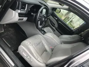 Toyota Highlander XLE 4dr SUV (3.5L 6cyl 6A) 2015 Gray
