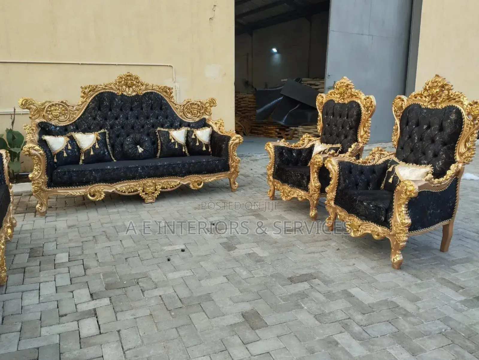 Executive Royal Chairs and Dinning Set