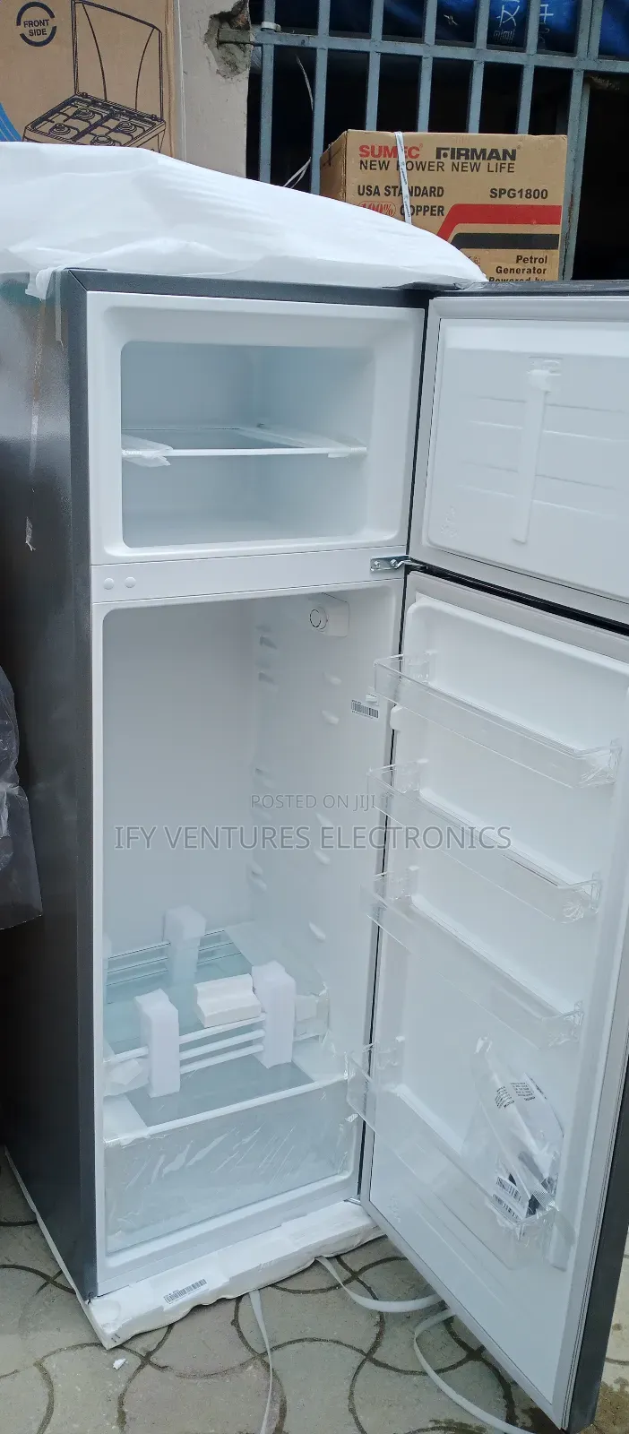 240 Liters Hisense Double Door Refrigerator, Silver Color