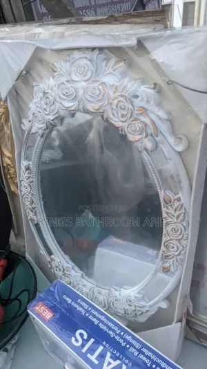 Photo - Mirror Without Light