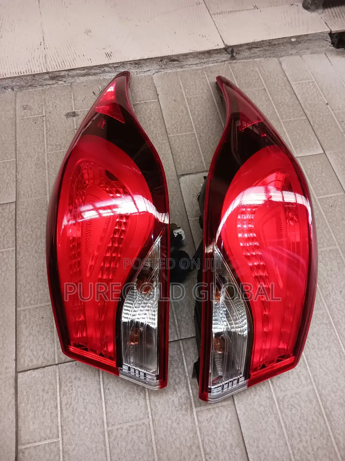 2014 Model Elantra Rear Light Available