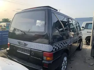 Volkswagen Transporter 2000 Black