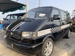 Volkswagen Transporter 2000 Black