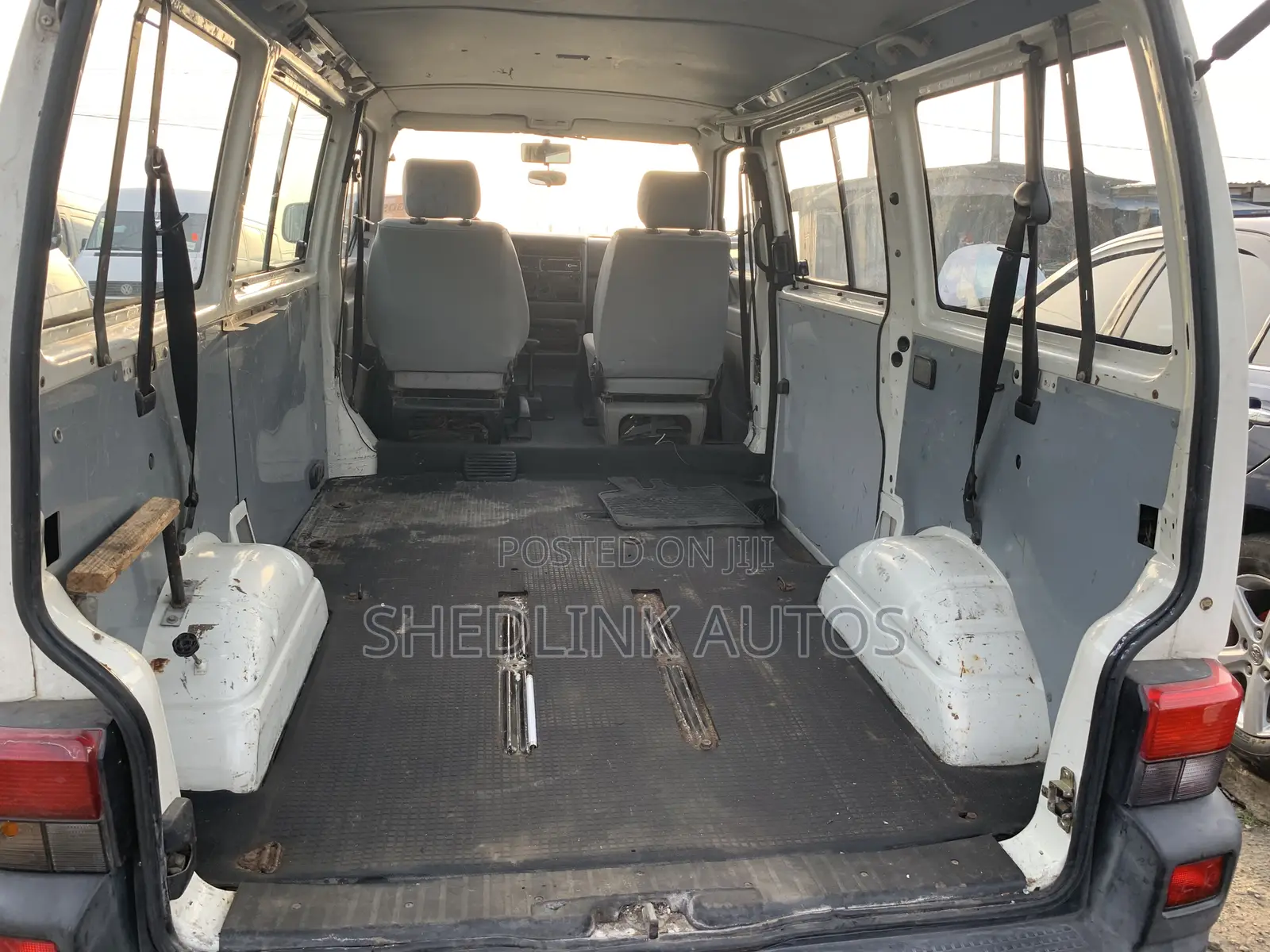Volkswagen Transporter 2000 White