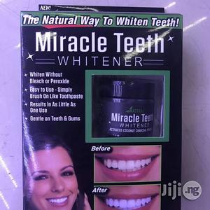 Miracle Teeth Whitener