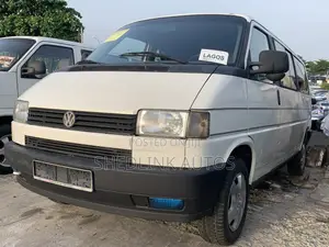 Volkswagen Transporter 2002 White