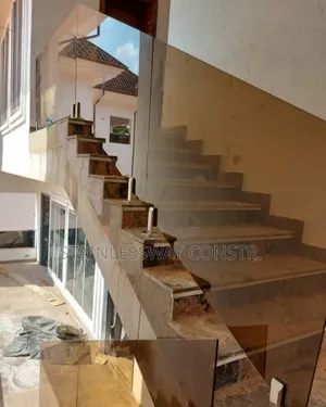Tinted Spigot Base Tampered Glass Railing 