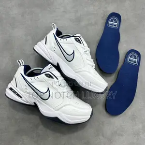 New Nike Air Monarch Iv Cross Trainer SNKS Unisex