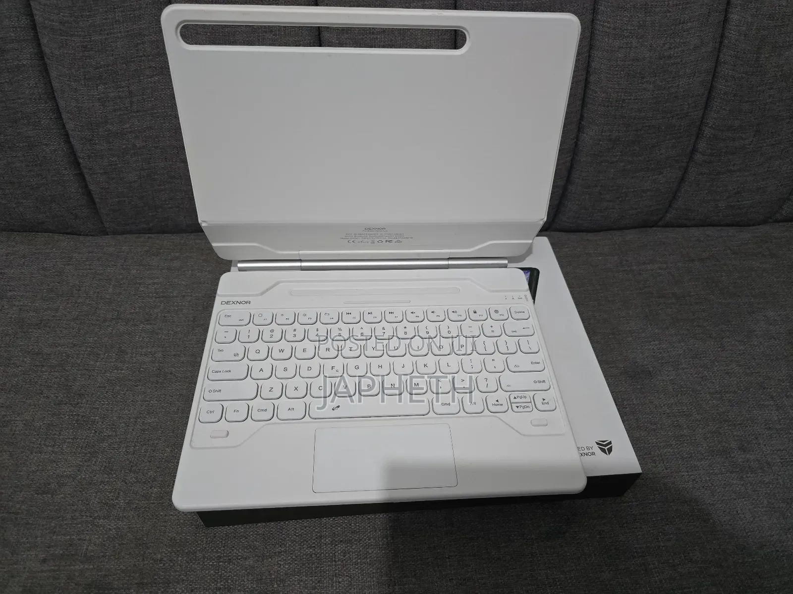 Dexnor 12.4" Floating Magnetic Keyboard For Samsung Tablets