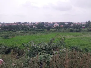 10 Plots Fenced With Poultry Agbara Lusada Ogun State