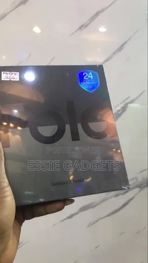 New Samsung Galaxy Z Fold4 256 GB Black