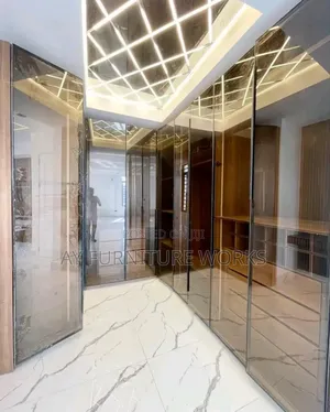 Luxury Closet