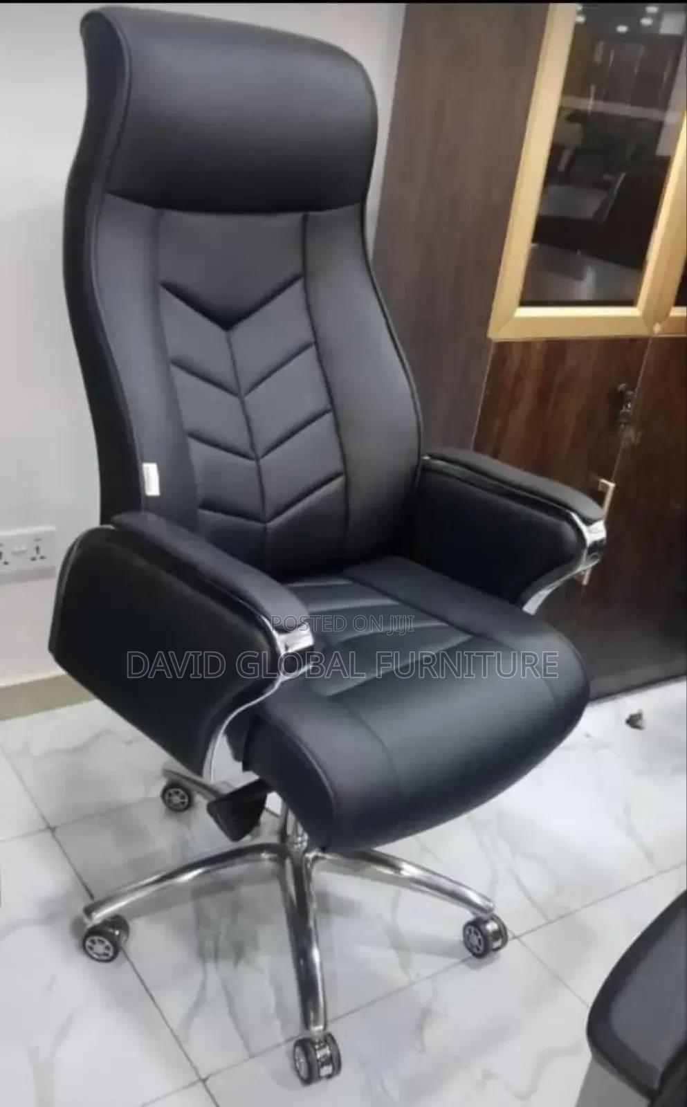 New Modern Executive Chair