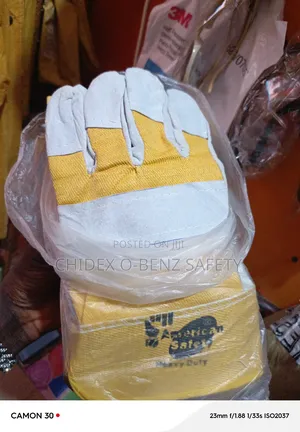 Palm Coat Hand Glove