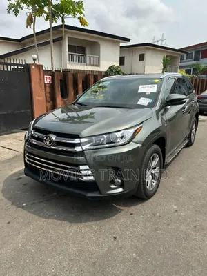 Toyota Highlander XLE V6 4x2 (3.5L 6cyl 6A) 2016 Gray