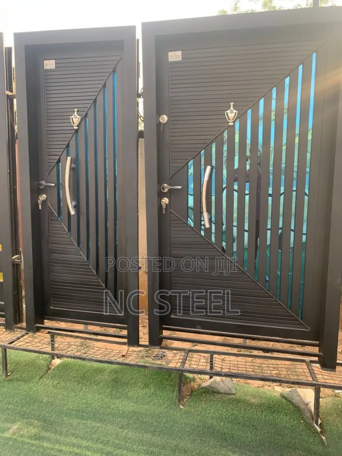 Stripe Door