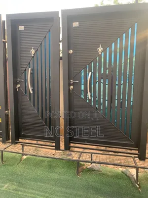 Stripe Door