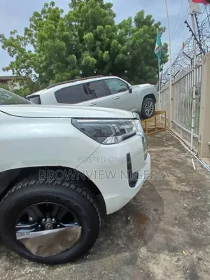 New Toyota Hilux 2025 White