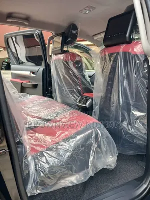 New Toyota Hilux 2025 Black