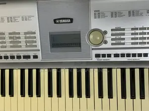 DGX-205 Durable Yamaha Keyboard With Pitch Bend