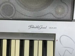 DGX-205 Durable Yamaha Keyboard With Pitch Bend