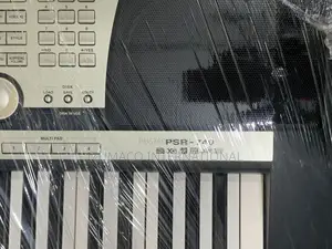 PSR-740 Durable Yamaha Keyboard