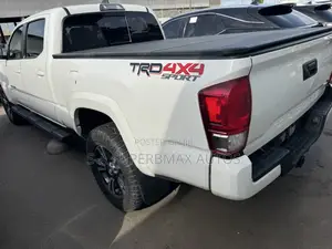 Toyota Tacoma TRD Sport 2017 White