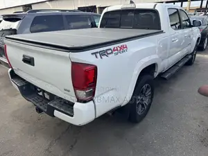Toyota Tacoma TRD Sport 2017 White