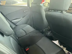 Toyota Yaris 2017 Blue