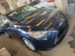 Toyota Yaris 2017 Blue