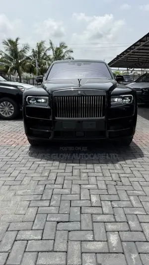 New Rolls-Royce Cullinan Black Badge 2024 Black
