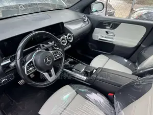 Mercedes-Benz GLA 250 2021 Black