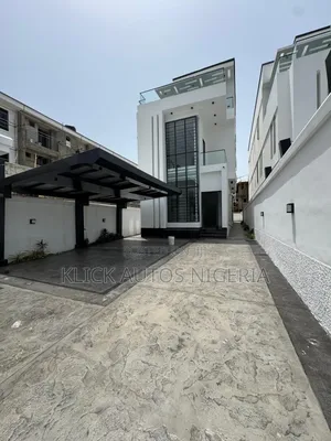 Furnished 5bdrm Duplex in Jakande for sale