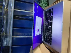Laptop Apple MacBook Air 2022 M2 8GB Apple M2 SSD 512GB