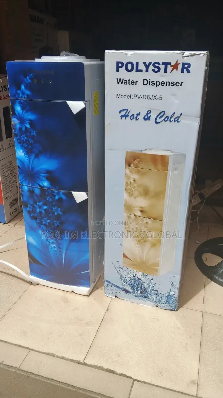 Polystar Water-dispenser