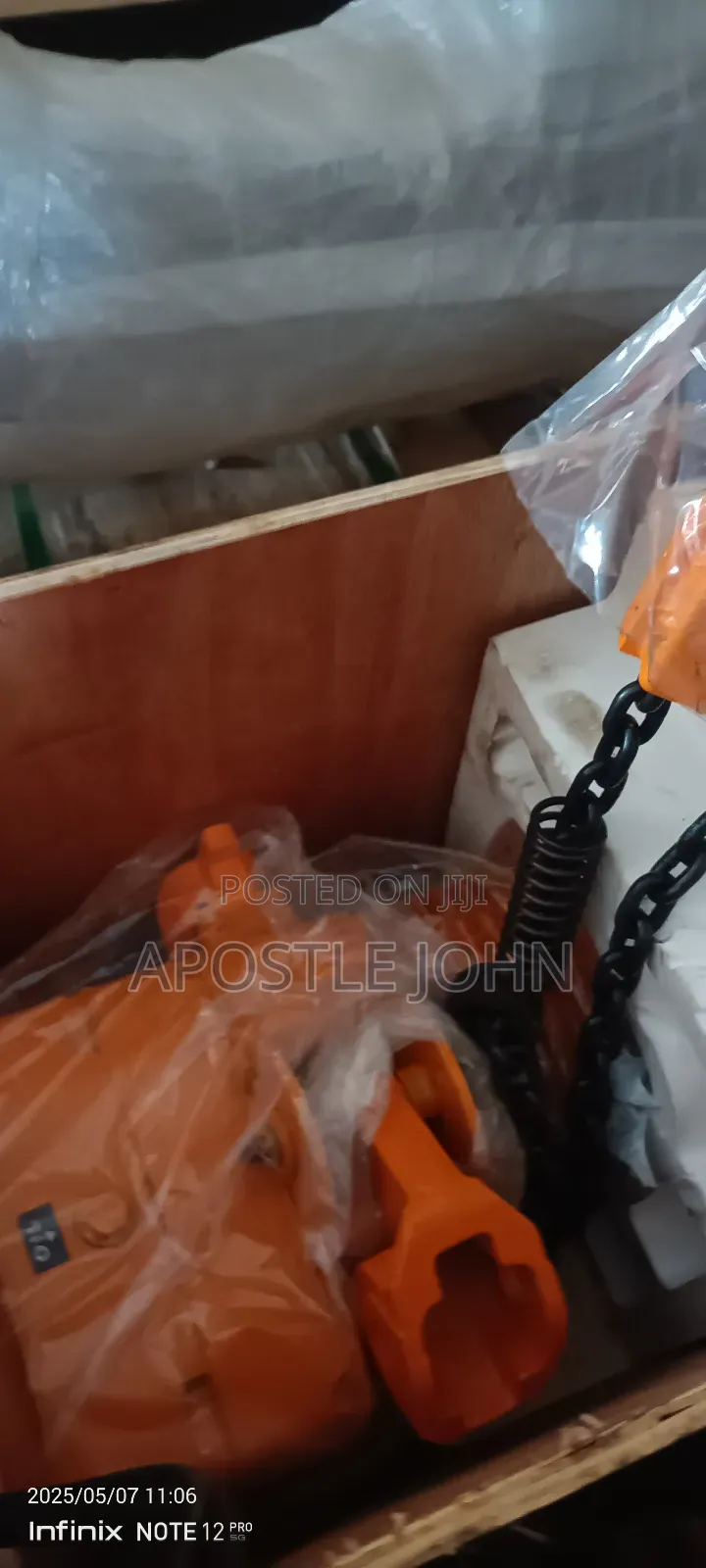 2 Tons Electric Heist