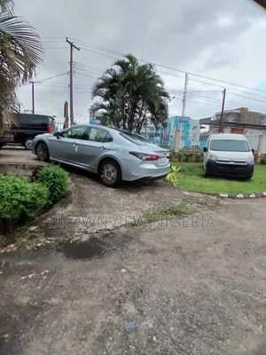 New Toyota Camry XLE V6 Auto 2024 Silver