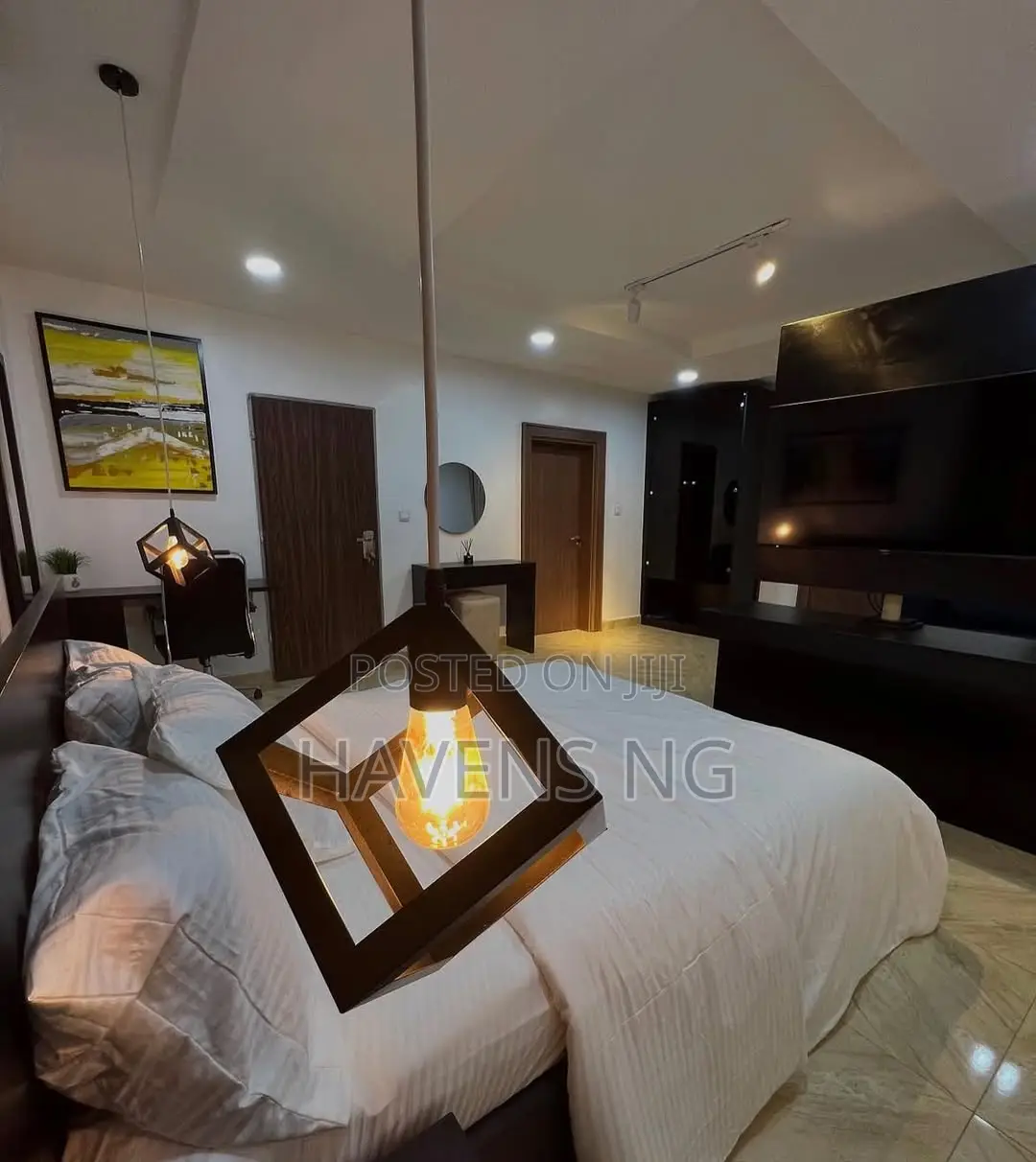 Modern Studio Apartment for Short Let