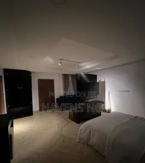 Modern Studio Apartment for Short Let