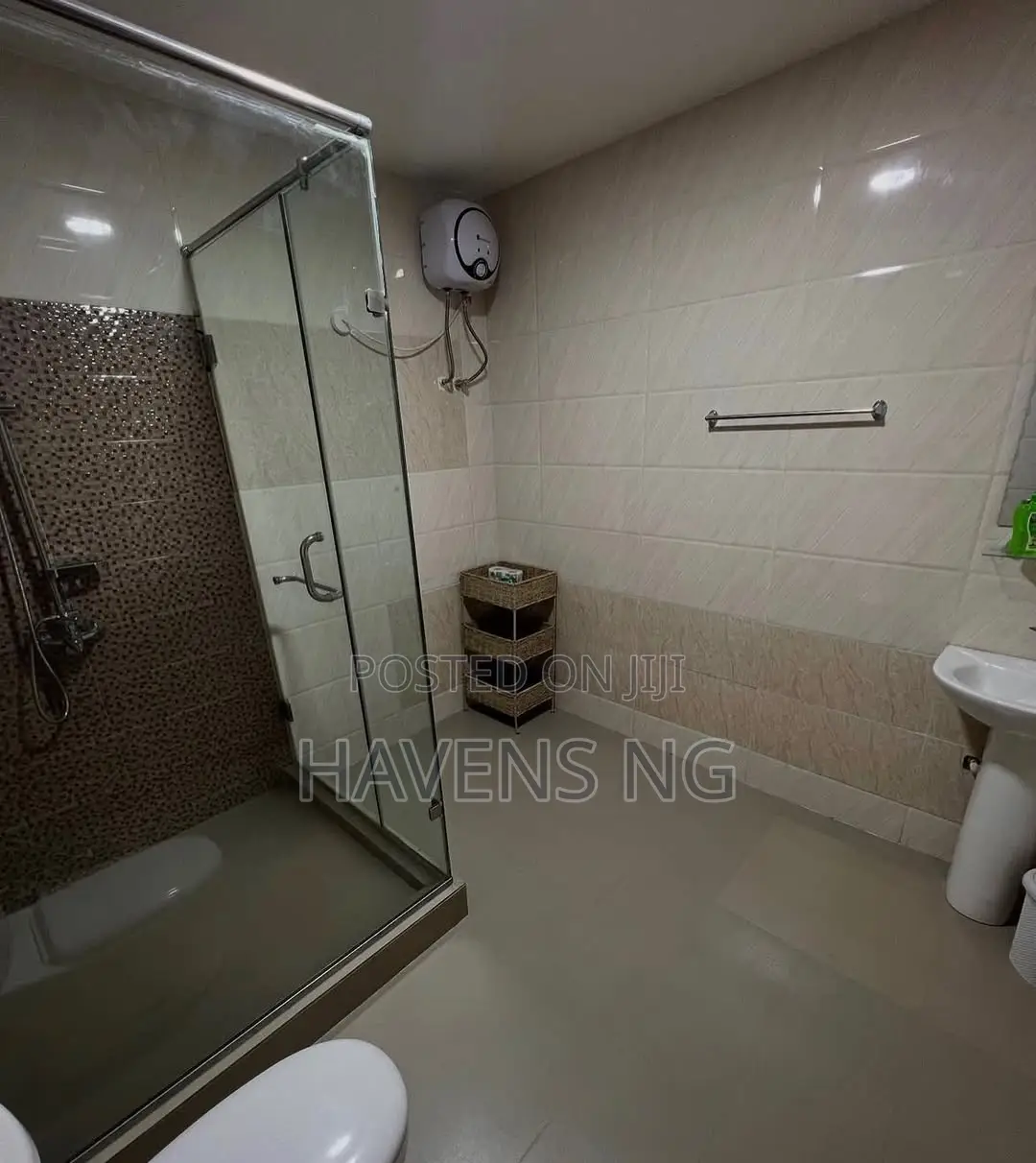 Modern Studio Apartment for Short Let