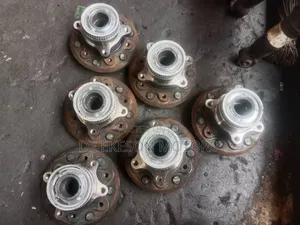 Front Hub for Toyota Hiace Bus