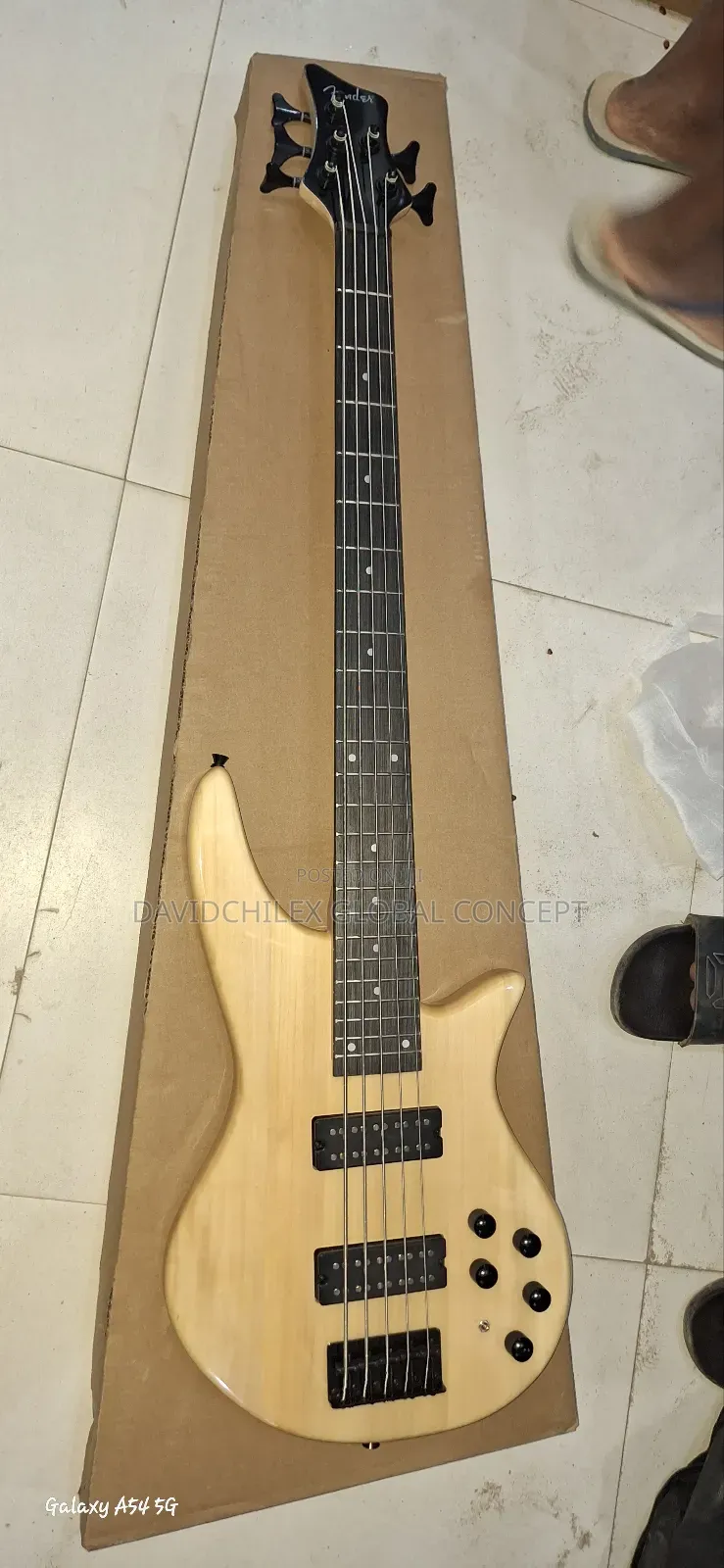 Fender 5strings Active Bass Guitar