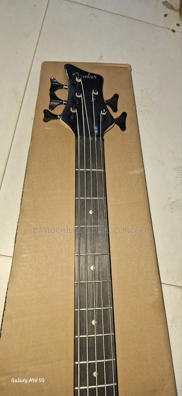 Fender 5strings Active Bass Guitar