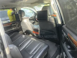 Lexus LX 570 AWD 2018 Black