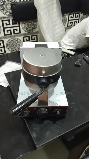 Rotating Waffle Maker Machine
