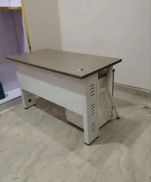 New Modern Office Table