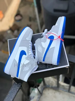 Luxury Nike Sneakers  Is Available 