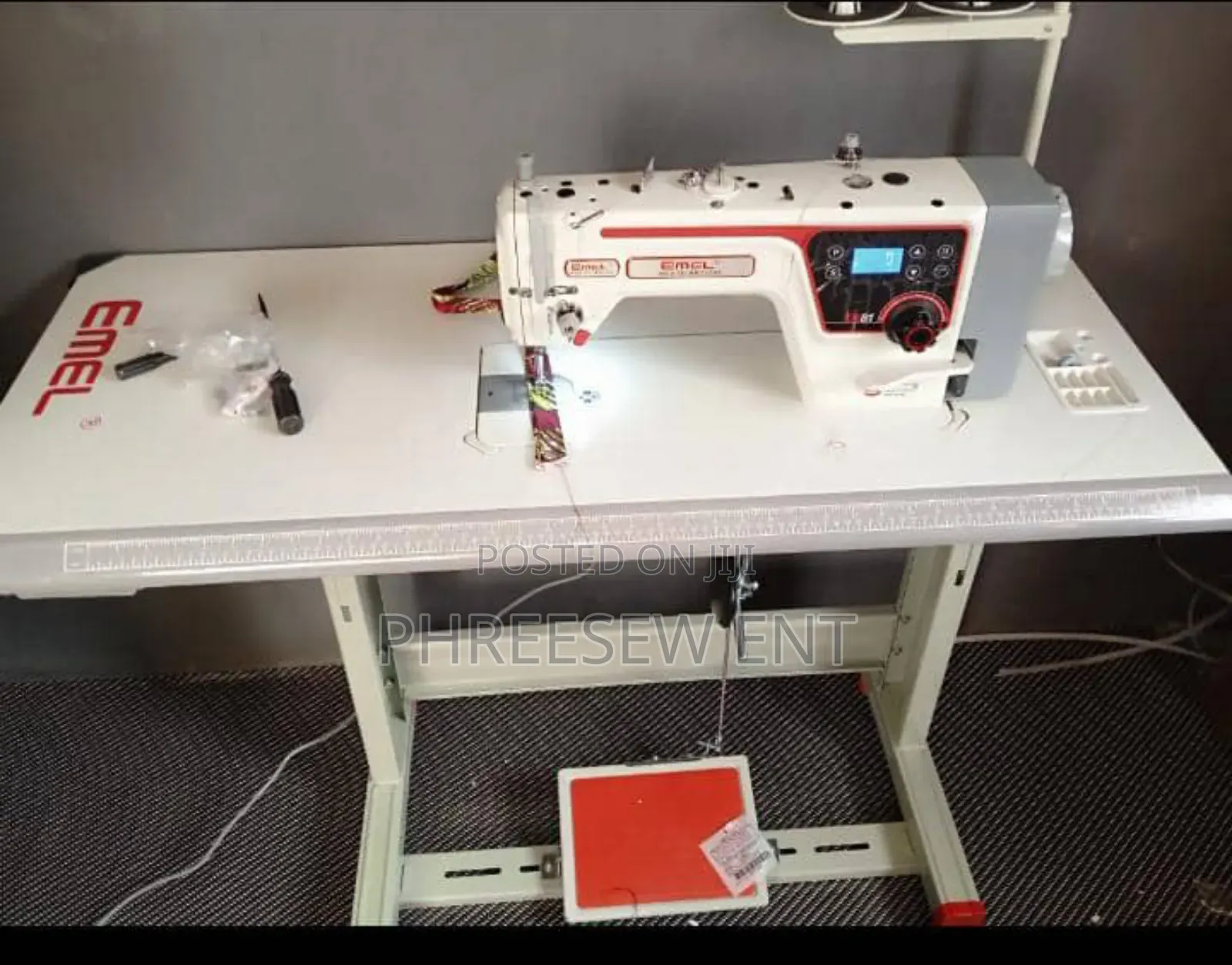 Emel 81 Sewing Machine